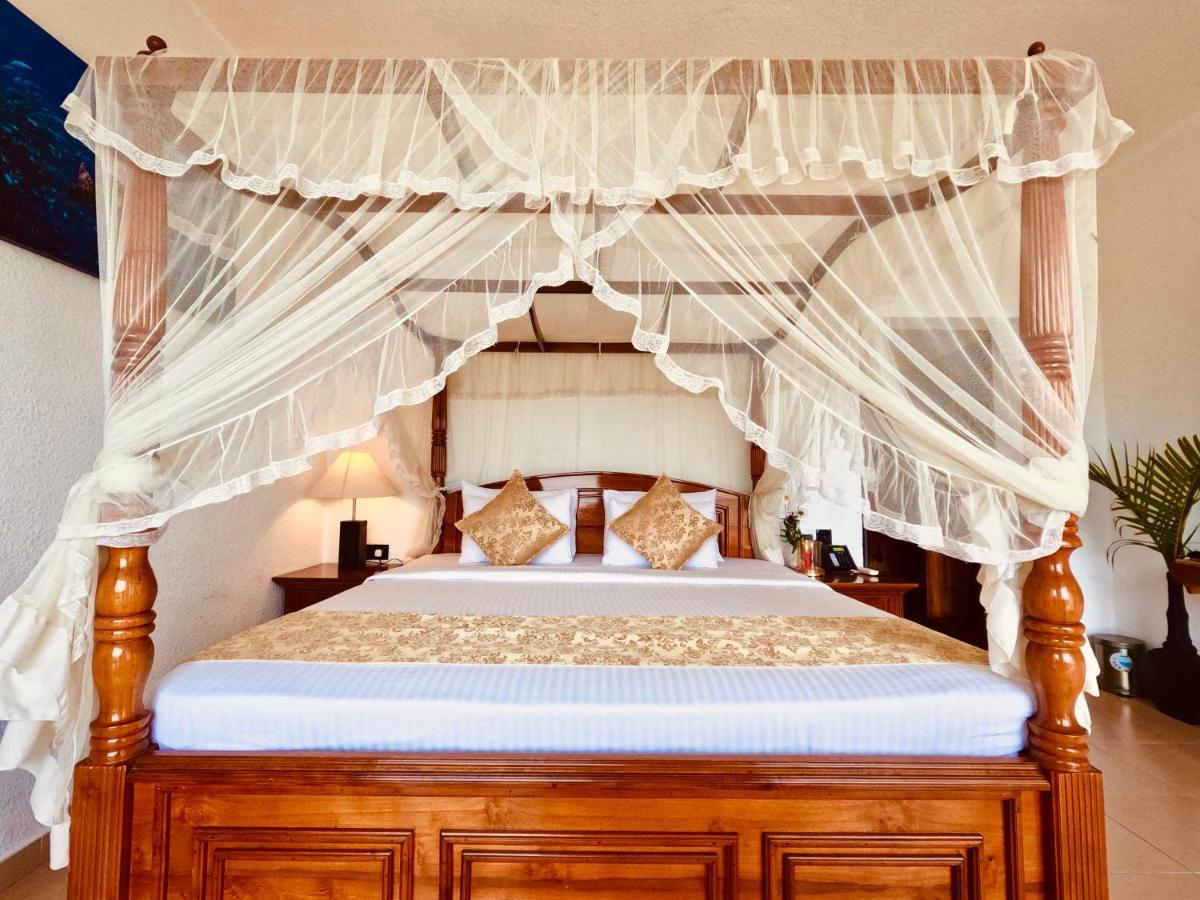 Hotel Heaven'S Edge By Ehi Ella Esterno foto
